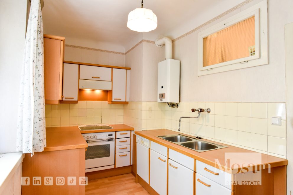 A rare opportunity in a prime location. Living opposite the Palais Rasumofsky and just a few steps from the Rochusmarkt