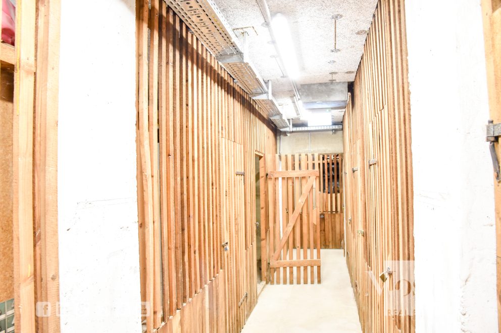 A rare opportunity in a prime location. Living opposite the Palais Rasumofsky and just a few steps from the Rochusmarkt